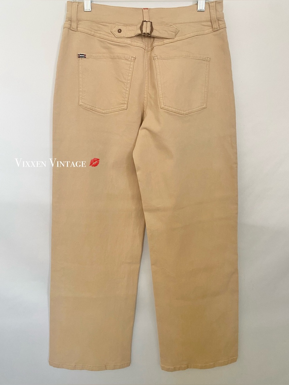 ALICE + OLIVIA 'ERNIE LOW RISE BUCKLE BACK BAGGY JEANS' IN ALMOND - Picture 7 of 8